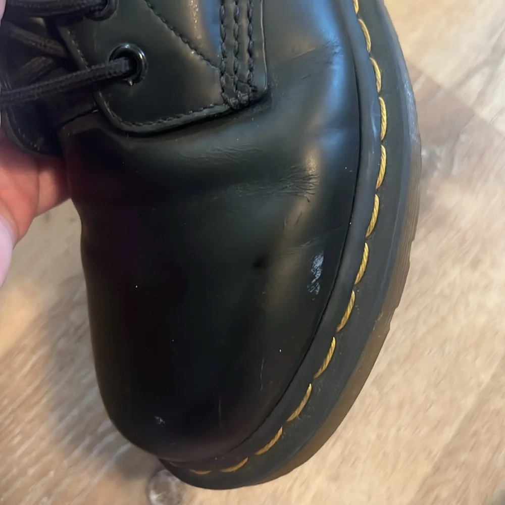 Dr.Martens Black Ankle Boots Size EU38 / 7 Gently Used